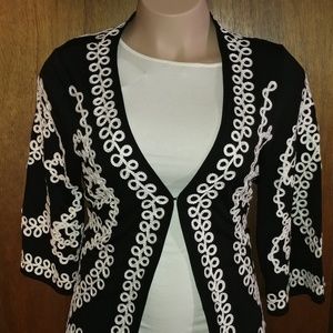 Embroidered Black & White Cover/Short Duster